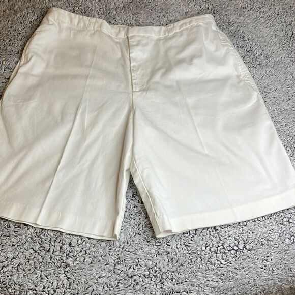 CHADWICK’S 16 Slit Stretchy White Shorts - Picture 1 of 11